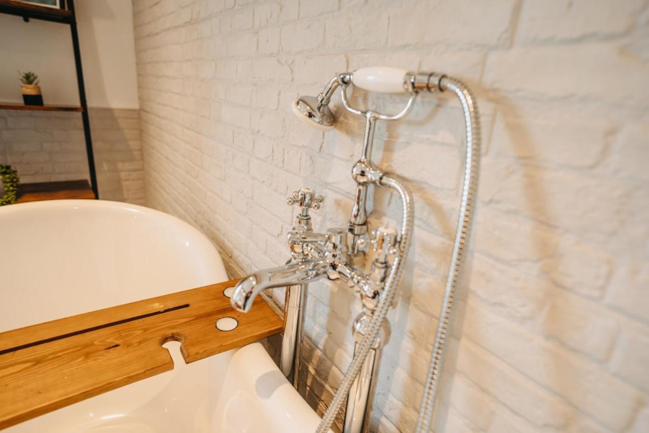 The Little Cottage By Truabode Holiday Lets & Short Lets Newquay - Parking, Wifi & Pet Friendly Brauneberg Esterno foto