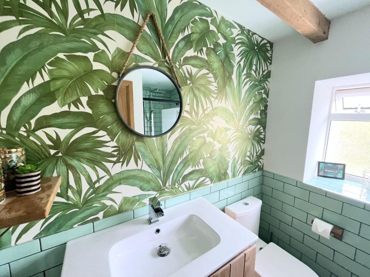 The Little Cottage By Truabode Holiday Lets & Short Lets Newquay - Parking, Wifi & Pet Friendly Brauneberg Esterno foto